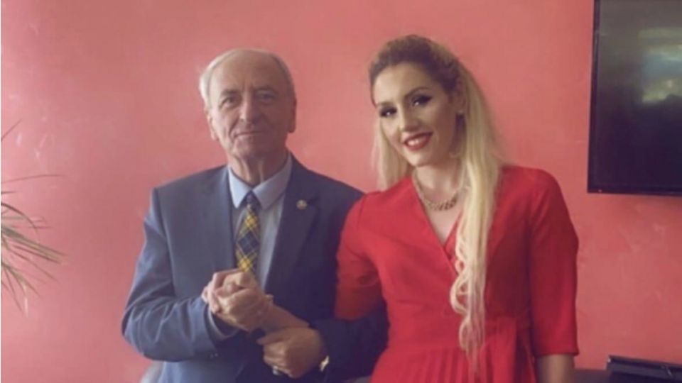 Tërhoqi 1 mln euro pas martesës me vajzën 50 vite më të re, shkarkohet kryemyftiu i Maqedonisë