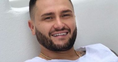 Bes Kallaku poston foton me “shokun e fëmijërisë”