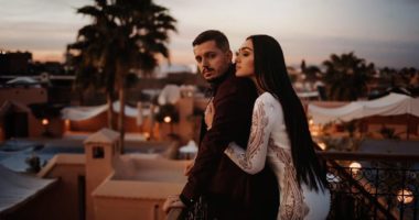 Klea dhe Elgiti shfaqen për herë të parë në publik me djalin (FOTO)