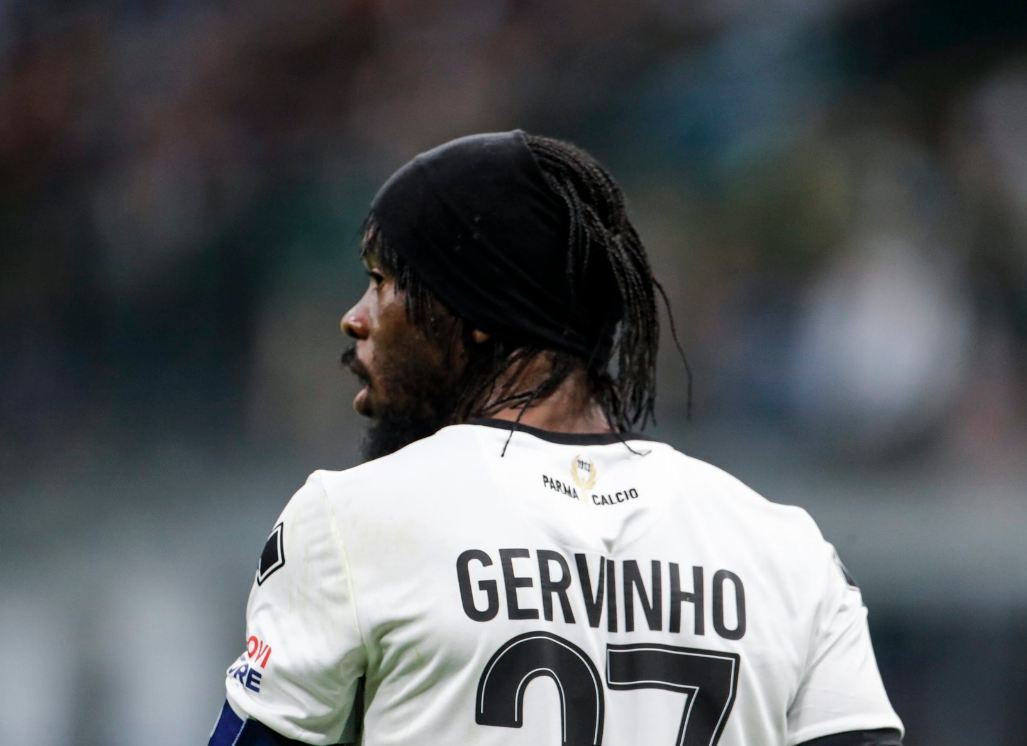 VIDEO/ Parma befason Interin, Gervinho “merr zvarrë” mbrojtjen e Contes