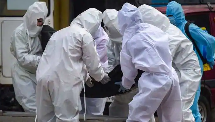 Kritike situata në Indi, shkon në mbi 10,000 numri i viktimave nga Covid-19