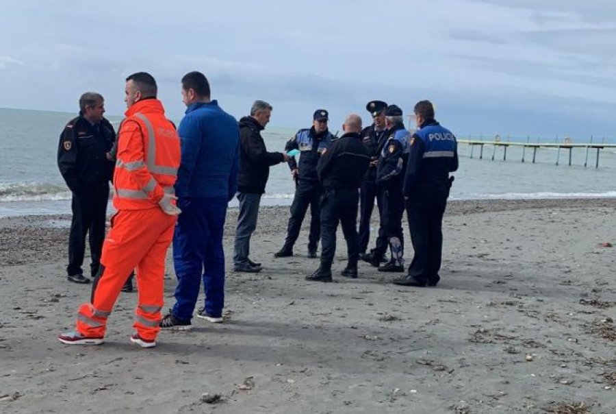 Gjendet i mbytur një 37-vjeçar në plazhin e Durrësit