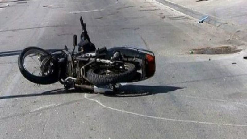 Automjeti përplas motorin në Tiranë, lëndohet 39-vjeçari