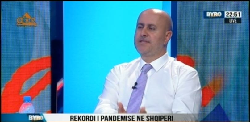 “I miri , i keqi, i çuditshmi”, eksperti i shëndetit: Po e lini vendin në dorën e tekave të koronavirusit!