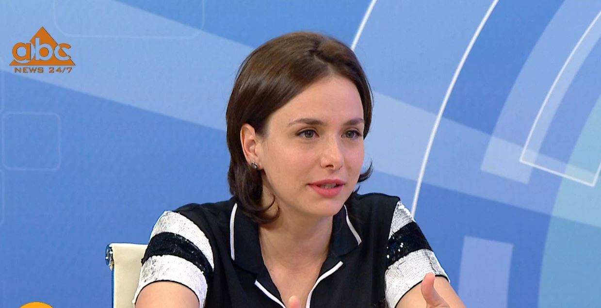 Edlira Rehovica: Si e rindërtojmë gjirin pas heqjes së masës tumorale