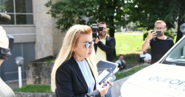 Fatmira Hajdari apelon vendimin e shkarkimit, kërkon rikthimin në detyrë