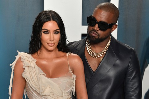 “Deklarata shpifëse dhe të rreme”, Kim dhe Kanye kërcënojnë ish-truprojën me padi 10 milion dollarëshe