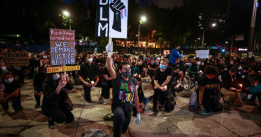 Meksika “nuk do të tolerojë” brutalitetin e policisë kundër protestuesve