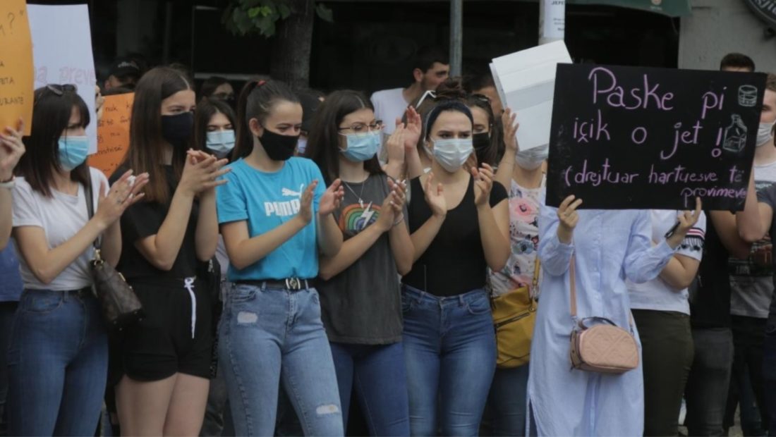 Protestat e maturantëve, KOMSH: Kemi gjykuar që të rishihet mënyra e shpërndarjes së notave