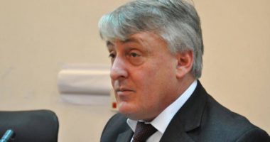 U shkëput nga partitë e tjera dhe bojkotoi zgjedhjet në Serbi, reagon Ragmi Mustafa