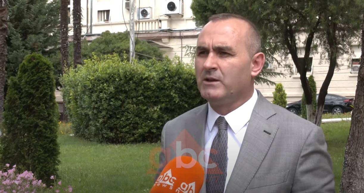 “Shkarkimi i Metës?” Manja: Do ta peshojmë mirë politikisht nëse prekim Kushtetutën