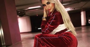 “Dridhesh për një sanduiç”, moderatorja shqiptare i kthehet keq ndjekëses: Më do menderja (FOTO)