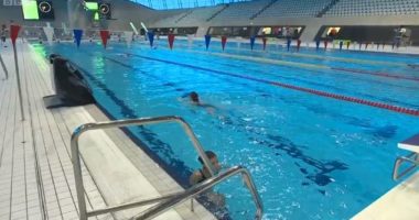 Pishinat në Britaninë e Madhe rihapen me rregulla të rrepta