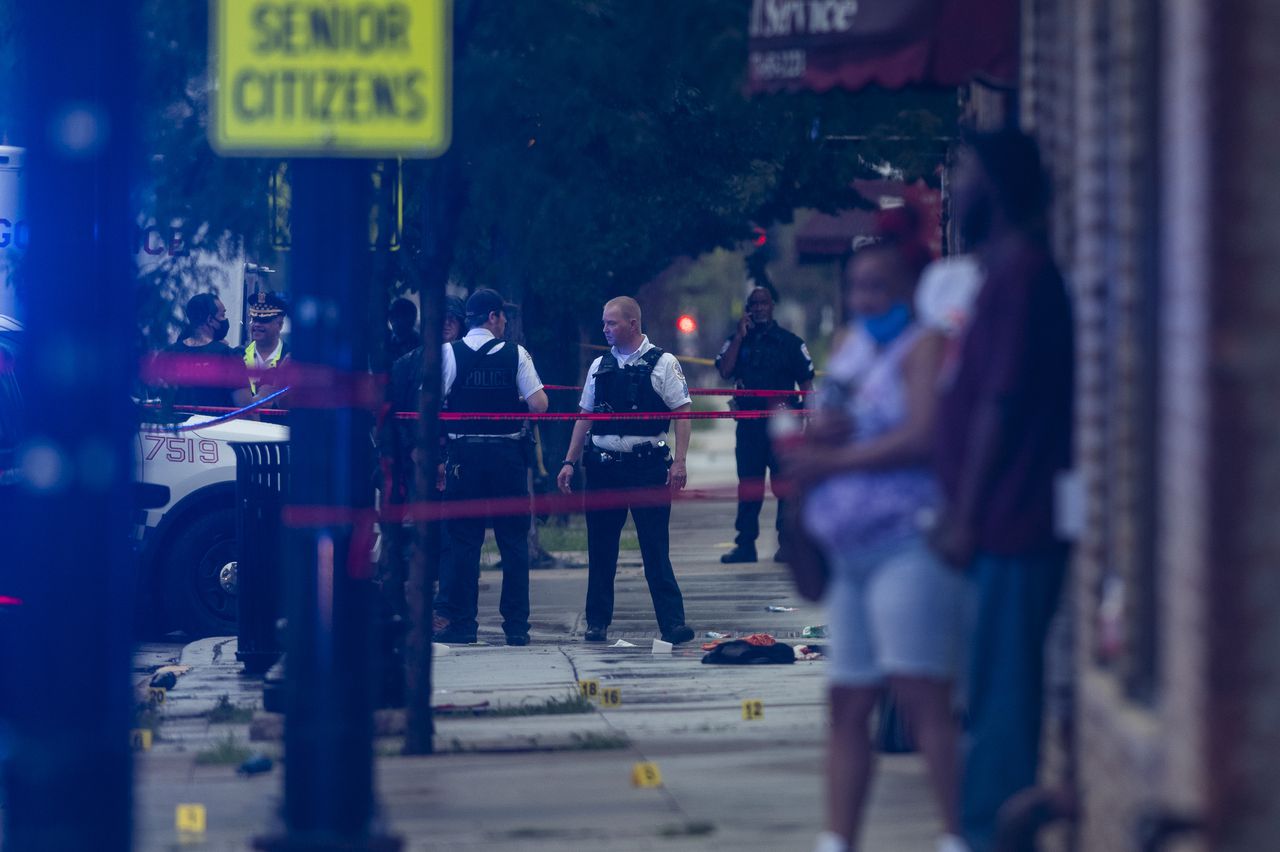 SHBA, të shtëna më armë në një agjenci funerale, plagosen 14 persona