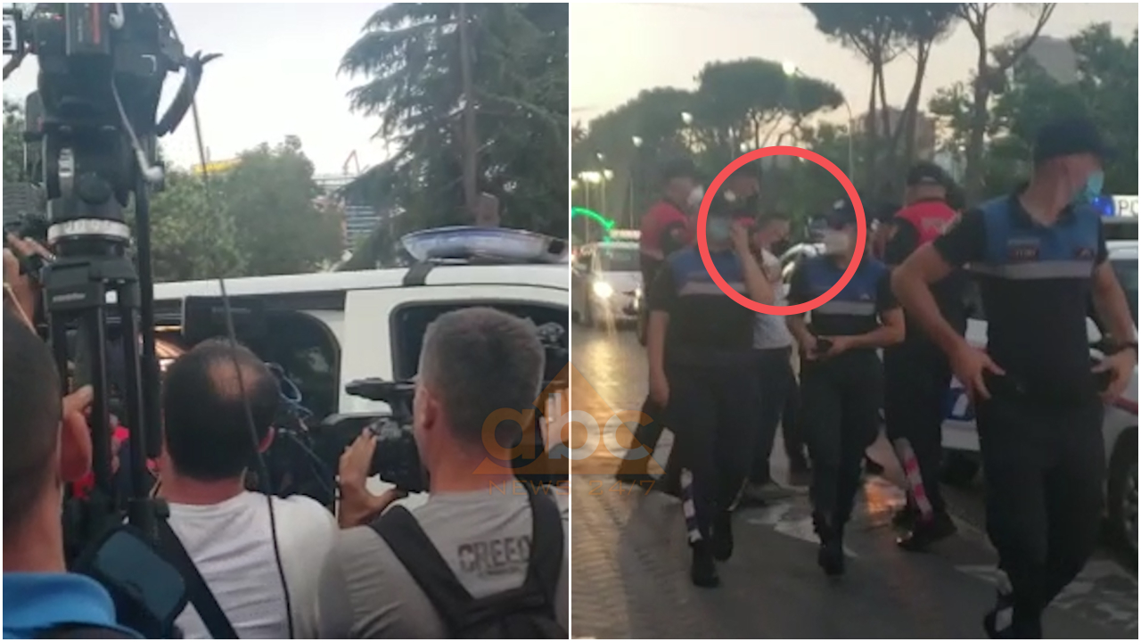 VIDEO/ Protesta para Kryeministrisë kundër mbylljeve të lokaleve, Policia shoqëron 2 persona