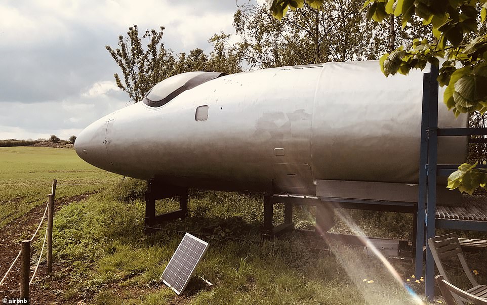 Një vend ideal, aeroplani i viteve ’50 ‘shndërrohet’ në një shtëpizë për pushime