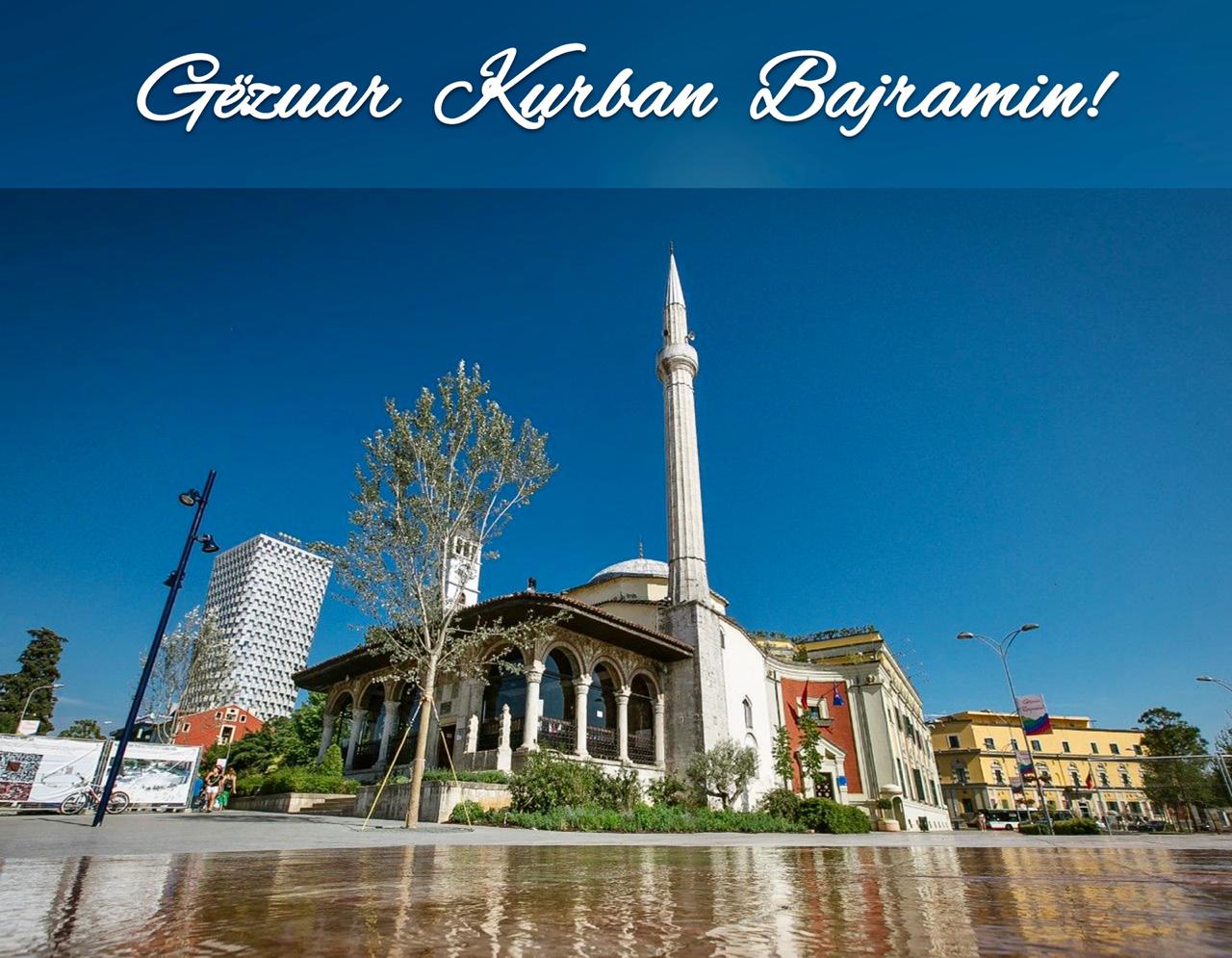 Kryemadhi uron Kurban Bajramin: Besojmë te e ardhmja plot shpresë