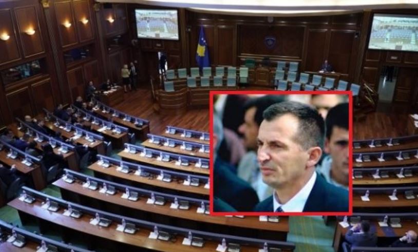 Rezultoi pozitiv me Covid-19, deputeti i AAK-së i pranishëm në seancën e Kuvendit