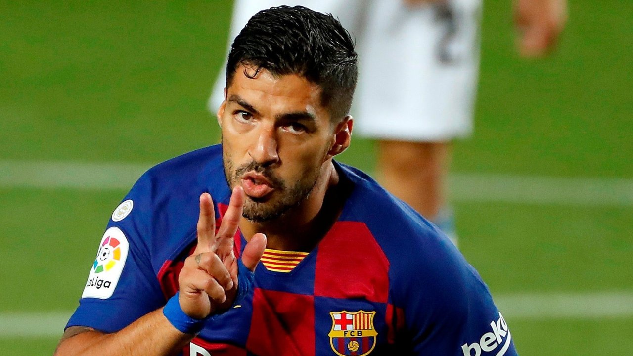 E bujshme/ Barcelona mendon të rikthejë Suarez në “Camp Nou”