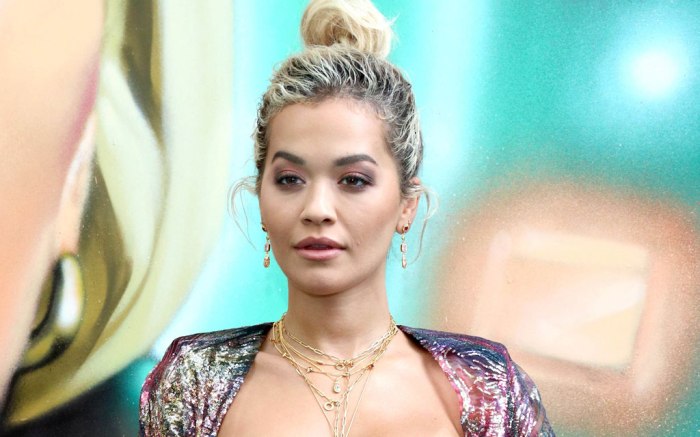 Rita Ora i bashkohet thirrjes drejtuar Apple, përcjell një mesazh të rëndësishëm