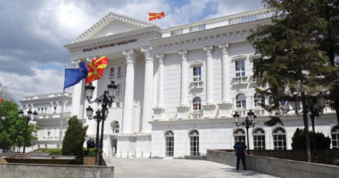 Koalicioni qeverisës i Maqedonisë së Veriut planifikon zv/ministrat