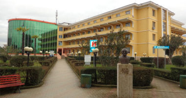 Mjekja e COVID-2: Ka njerëz që kanë turp nga sëmundja, 10 të shtruar nga moshat 25-40 vjeç