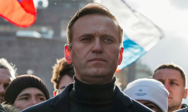 Po lufton me vdekjen, mjekët gjermanë japin lajmin e mirë për Alexei Navalny