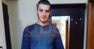 Vrau gabimisht shokun, Stjuart Smakaj në 2015 kërcënoi policët