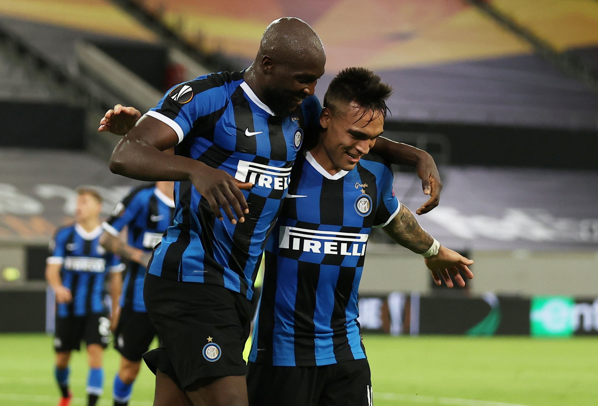 VIDEO/ Interi me 5 yje drejt finales, Lukaku-Lautaro të pandalshëm