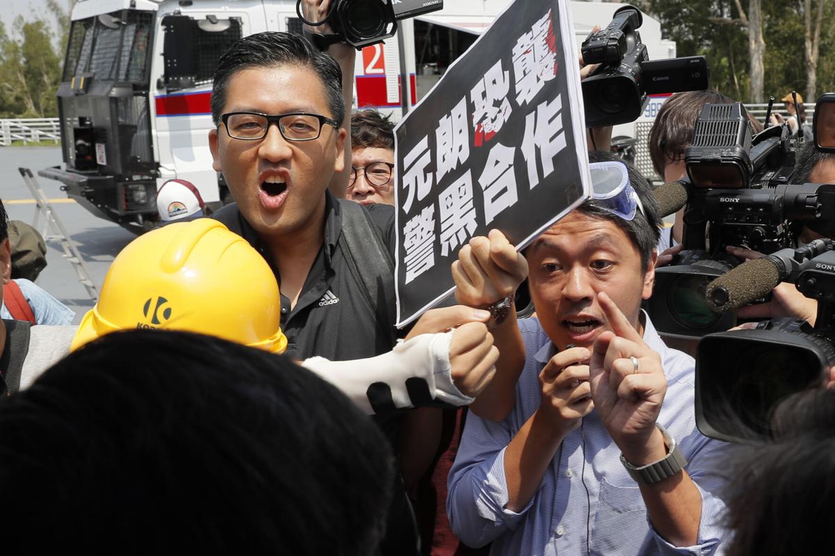 Protestat antiqeveritare në Hong Kong, policia arreston 2 deputetë