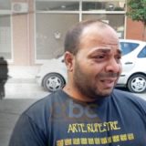 Zhduket e mitura në Vlorë, babai mes lotësh: Është parë në një hotel, telefonata e fundit që bëri
