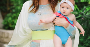 Prej 8 muajsh nënë, moderatorja e njohur zbulon portretin e plotë të vajzës