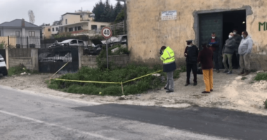 Vrasja e 57-vjeçarit në Gjirokastër, policia: Autori ndërroi rrobat e krimit, u kap pas 6 orësh