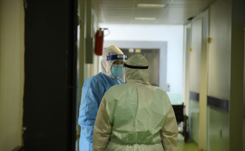 6 të vdekur dhe 141 raste të reja me koronavirus në Kosovë