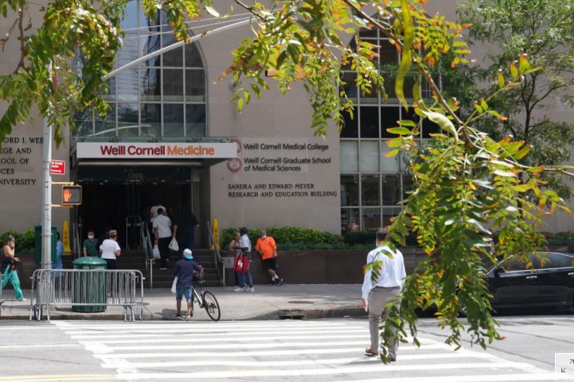 Vëllai i vogël i Trump shtrohet në spital, Shtëpia e Bardhë njoftim