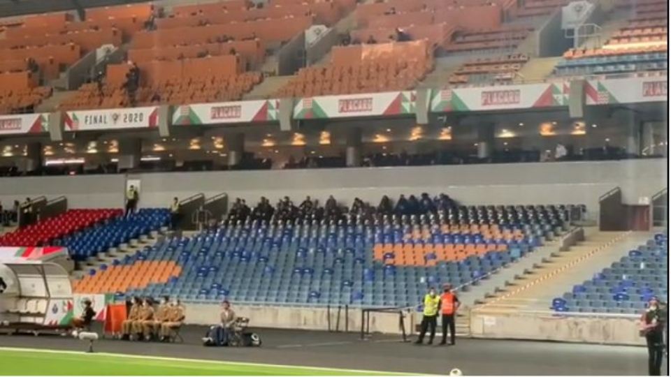 VIDEO/ Porto fitoi Kupën, stafi surprizon në stadiumin e boshatisur