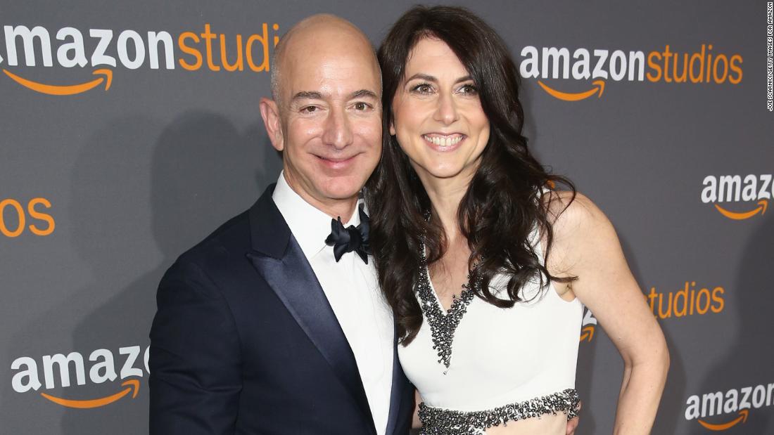 Për një arsye të thjeshtë, ish-bashkëshortja e Jeff Bezos u bë gruaja më e pasur në botë