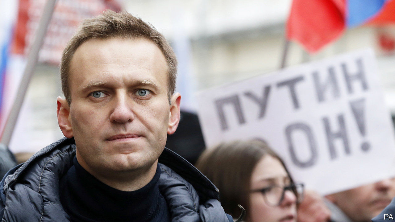 U helmua me gaz nervor, del nga koma lideri i opozitës ruse Alexei Navalny