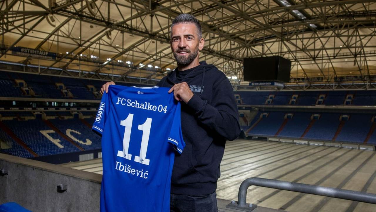 Duartrokitje për Ibisevic, firmos te Hertha dhe e jep pagën për bamirësi