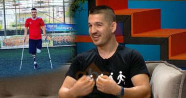 “Nuk e keni gjymtyrën të prerë mjaftueshëm për kemp”, flet i riu që humbi këmbët në shpërthim