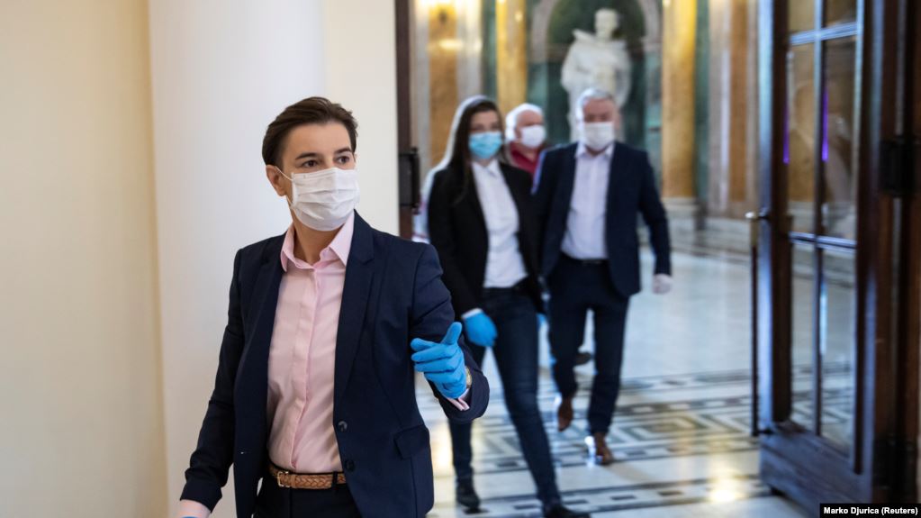 Kryeministrja e Serbisë: Nuk ndërhyjmë në punët e brendshme të Malit të Zi