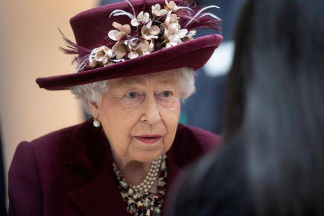 E detyrojnë të thyejë traditën 33-vjeçare, Mbretëresha Elizabeth nxehet keq me stafin e saj
