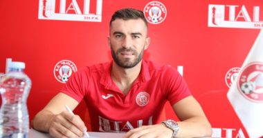 Zyrtare/ Arbër Çyrbja me ekip të ri, firmos në Kosovë!