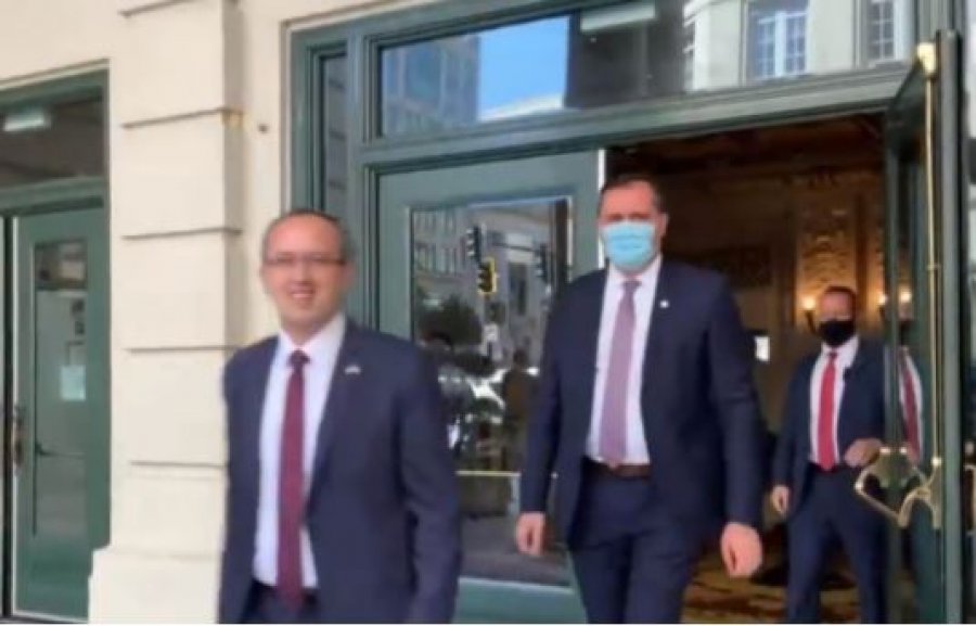 Çfarë ka brenda marrëveshjes? Hoti flet pak sekonda para firmosjes së paktit me Serbinë