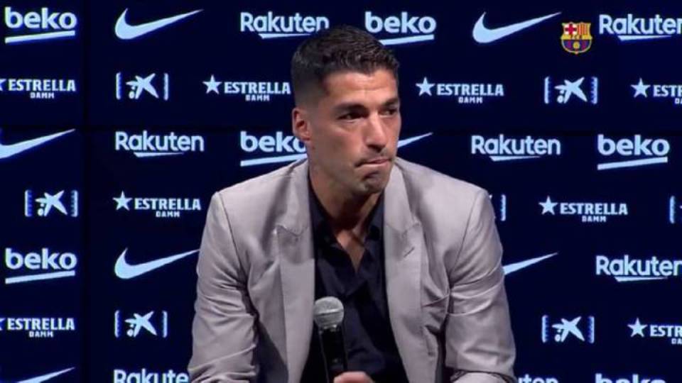 VIDEO/ Luis Suarez nuk përmbahet në konferencë, shpërthen në lot