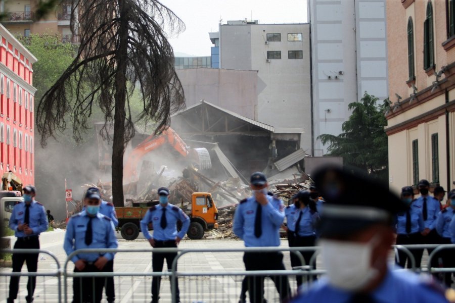SPAK “shkrin” paditë për Teatrin Kombëtar, nis marrja në pyetje e personave të përfshirë