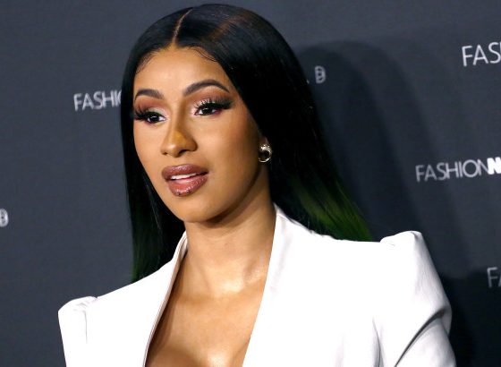 Cardi B punëson hetues privat pas kërcënimeve në internet