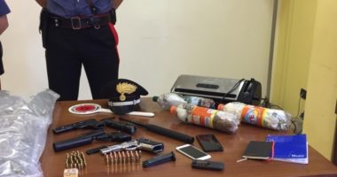 EMRAT/ OFL u dërgon formularin bosëve të drogës në Shijak