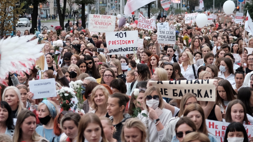 Gratë bjelloruse u bashkohen protestave pas arrestimit të dhjetëra studentëve