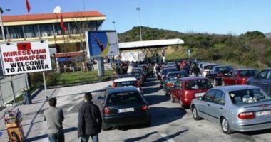 Dy persona me Covid-19 tentojnë të kalojnë kufirin në Kakavijë, gjobiten me 700 mijë lekë